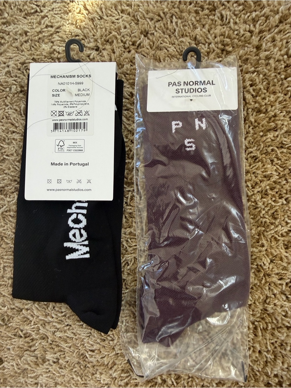 Pas Normal cycling Socks - 4 pair - Picture 3 of 6